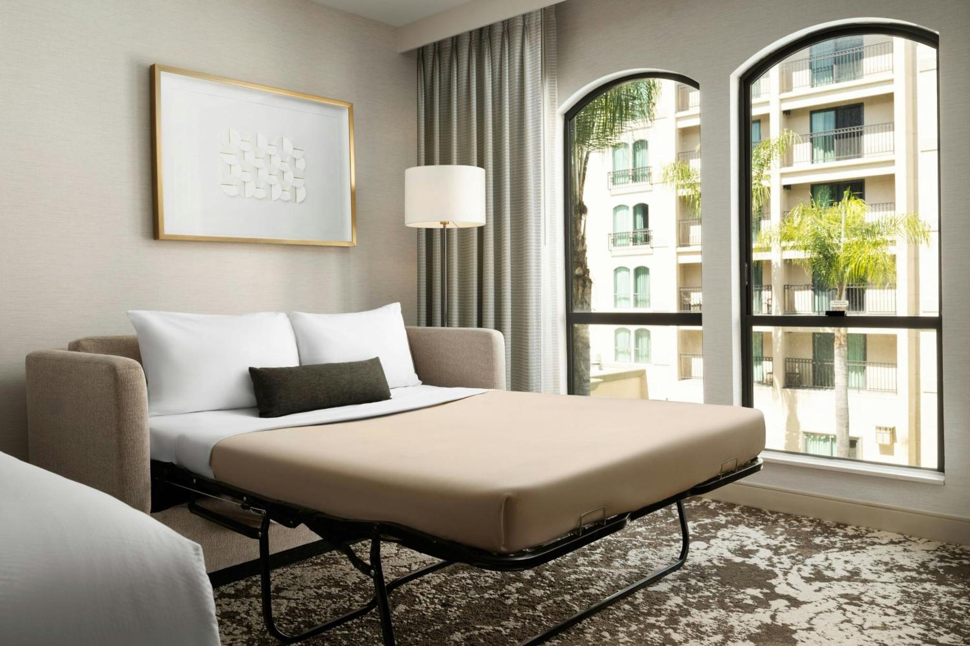 Courtyard By Marriott Los Angeles Pasadena Old Town Екстер'єр фото