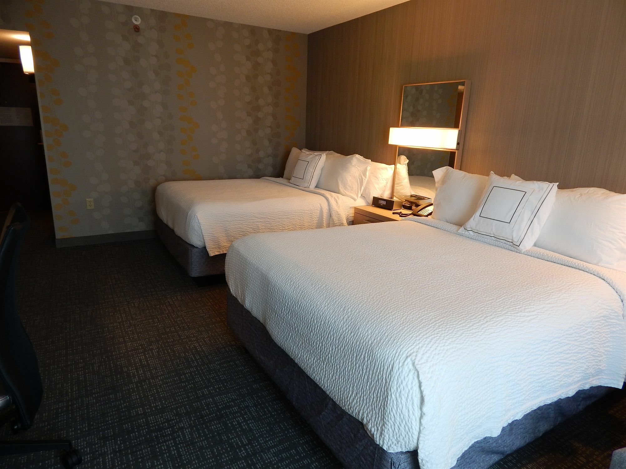Courtyard By Marriott Los Angeles Pasadena Old Town Екстер'єр фото