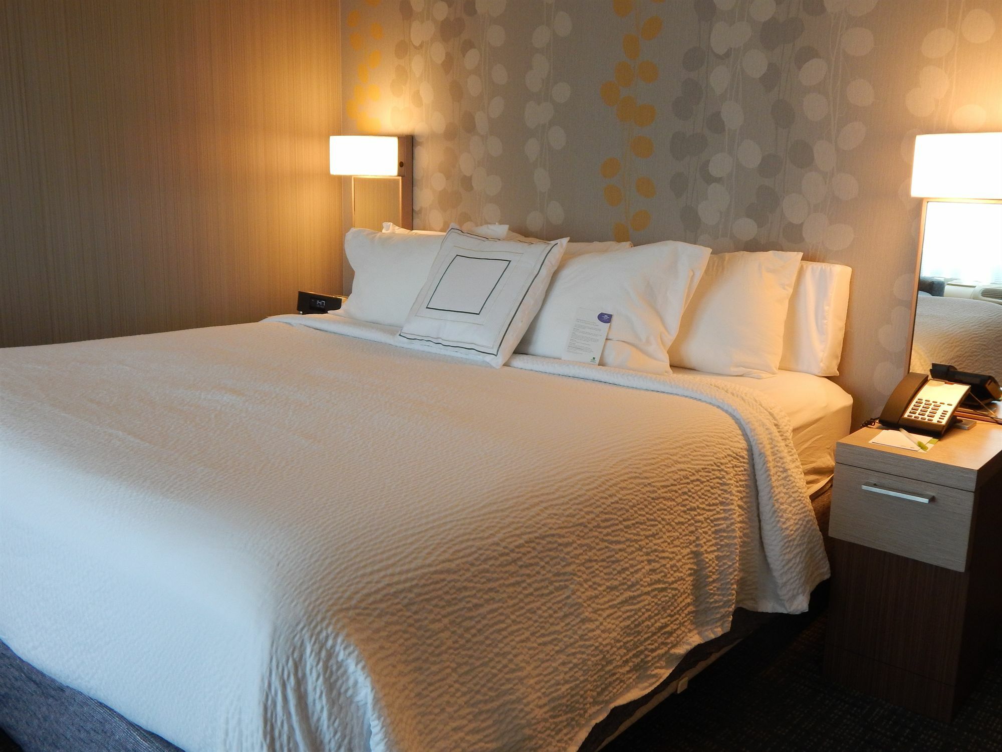 Courtyard By Marriott Los Angeles Pasadena Old Town Екстер'єр фото